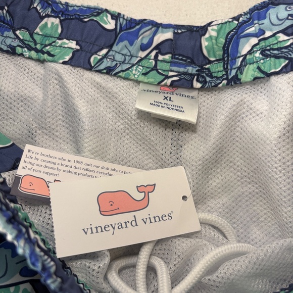 Vineyard Vines Martha's Vineyard Marlin Flowers Chappy Swim Trunks Size XL NEW - Picture 5 of 9